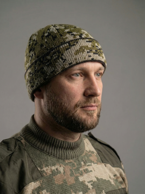 Шапка вязаная 3-х нитка с отворотом цв.Цифра зелёная/ Флис